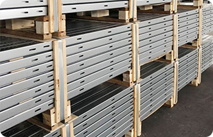 Base de palette en bois avec film &eacute;tirable pour la stabilit&eacute; du chargement des conteneurs