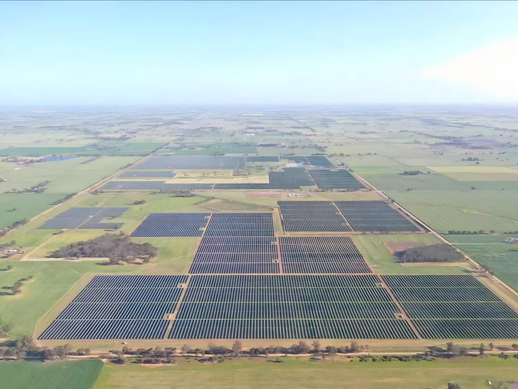 Projet de suivi solaire de 128&nbsp;MW, Victoria, Australie