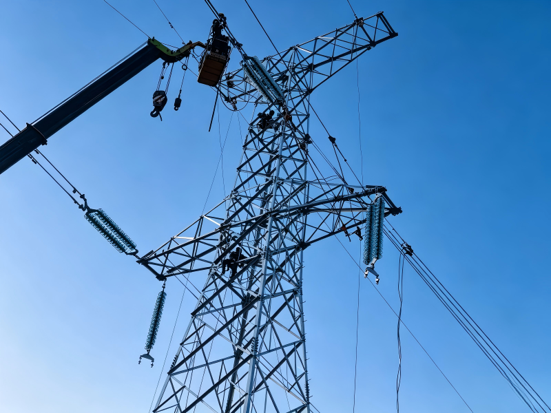 Tours de transmission de 330&nbsp;KV en Chine