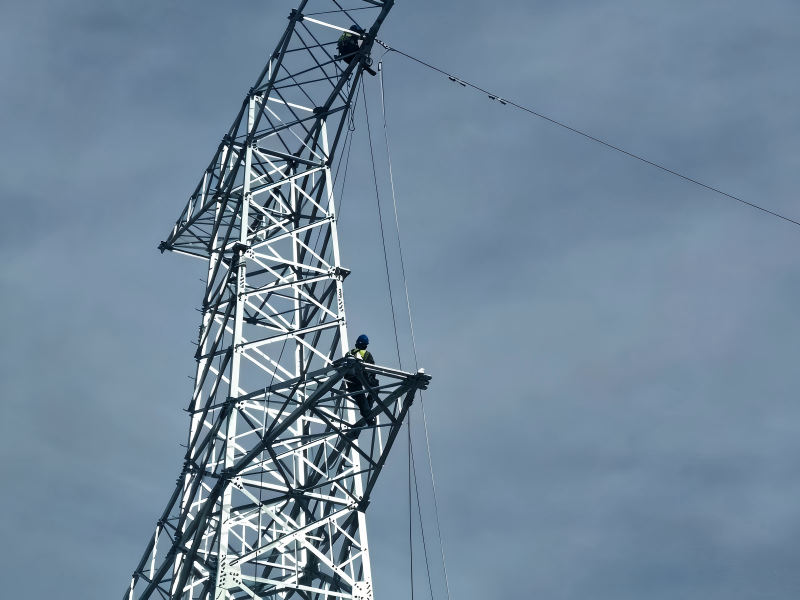 Projet de tours &eacute;lectriques de transmission de 220&nbsp;KV en Chine